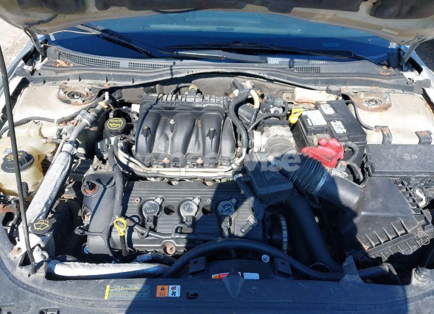 Photo 10 of 2010 Ford Fusion SE (VIN 3FAHP0HG4AR415278)