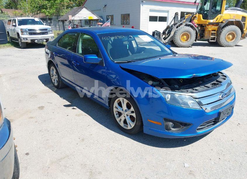 2012 Ford Fusion SE (VIN 3FAHP0HG4CR276627) main photo