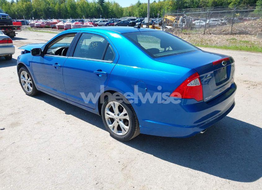 Photo 3 of 2012 Ford Fusion SE (VIN 3FAHP0HG4CR276627)