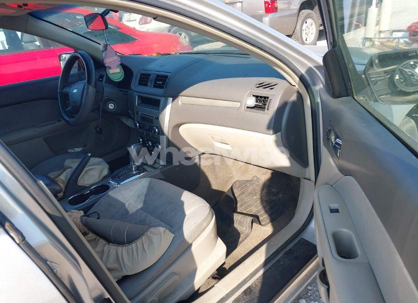 Photo 5 of 2012 Ford Fusion SE (VIN 3FAHP0HG4CR419253)