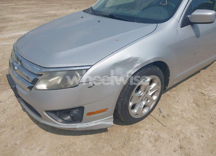 Photo 6 of 2010 Ford Fusion SE (VIN 3FAHP0HG5AR120951)