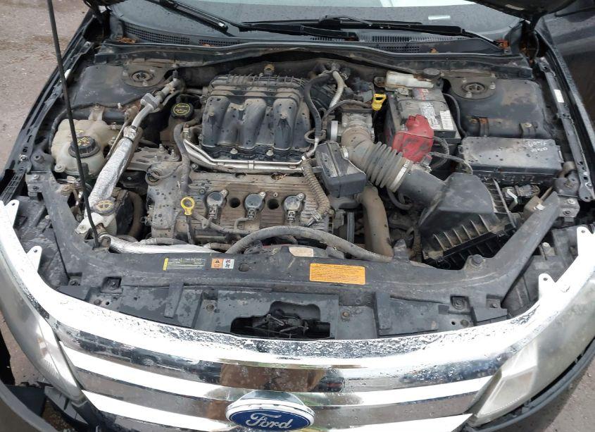 Photo 10 of 2010 Ford Fusion SE (VIN 3FAHP0HG5AR341031)