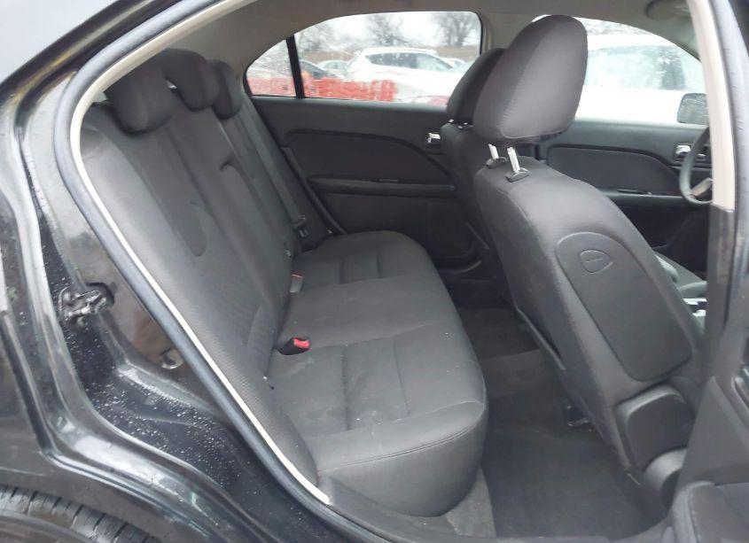 Photo 8 of 2010 Ford Fusion SE (VIN 3FAHP0HG5AR341031)