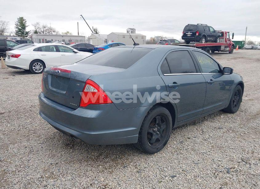Photo 4 of 2011 Ford Fusion SE (VIN 3FAHP0HG5BR194971)