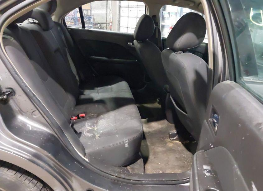 Photo 8 of 2011 Ford Fusion SE (VIN 3FAHP0HG5BR257518)