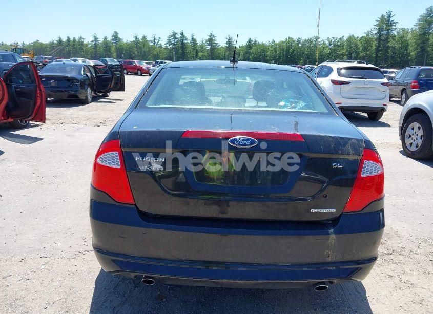 Photo 12 of 2011 Ford Fusion SE (VIN 3FAHP0HG5BR312386)