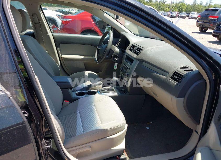 Photo 5 of 2011 Ford Fusion SE (VIN 3FAHP0HG5BR312386)