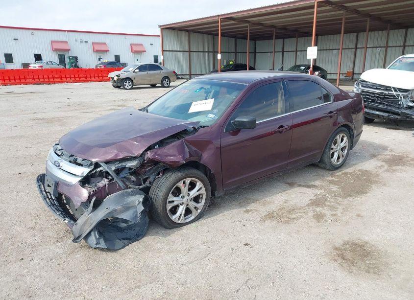 Photo 2 of 2012 Ford Fusion SE (VIN 3FAHP0HG5CR321140)