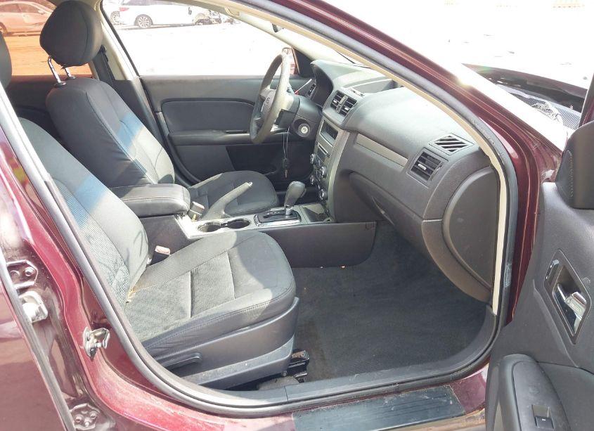 Photo 5 of 2012 Ford Fusion SE (VIN 3FAHP0HG5CR321140)