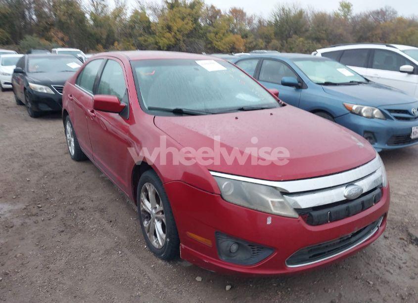 2012 Ford Fusion SE (VIN 3FAHP0HG5CR342943) main photo