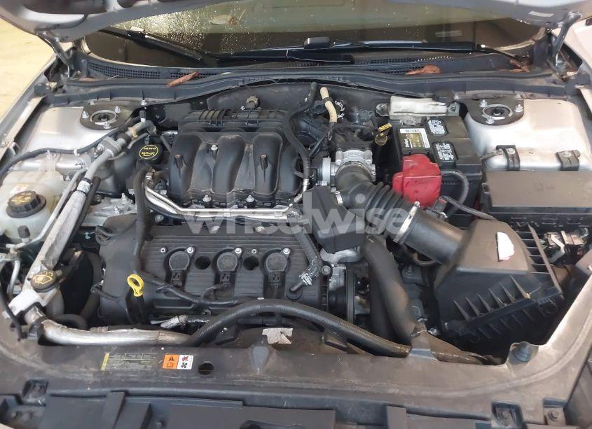 Photo 10 of 2010 Ford Fusion SE (VIN 3FAHP0HG6AR237129)