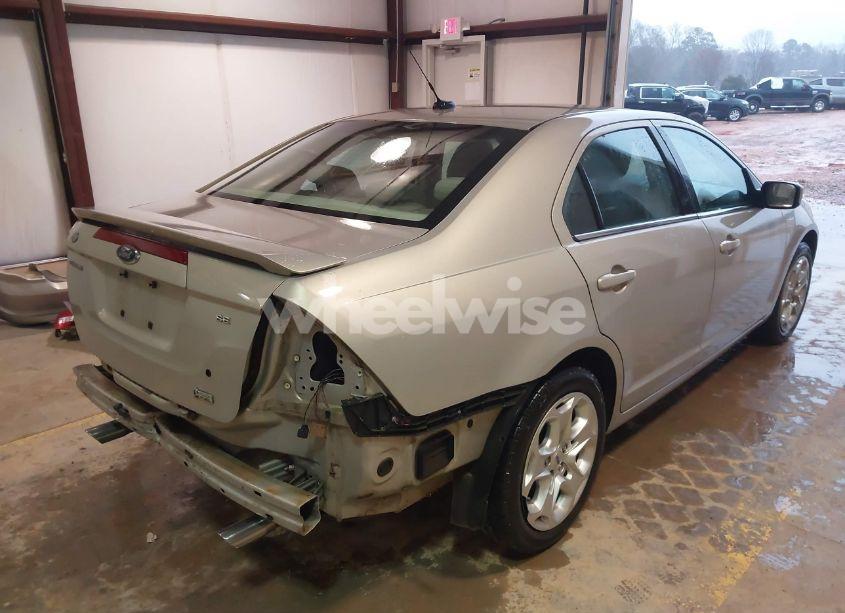 Photo 4 of 2010 Ford Fusion SE (VIN 3FAHP0HG6AR237129)