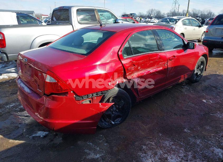 Photo 4 of 2011 Ford Fusion SE (VIN 3FAHP0HG6BR231249)