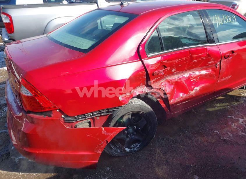 Photo 6 of 2011 Ford Fusion SE (VIN 3FAHP0HG6BR231249)