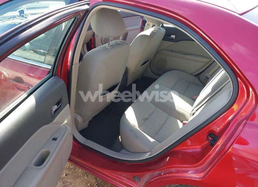 Photo 8 of 2011 Ford Fusion SE (VIN 3FAHP0HG6BR231249)