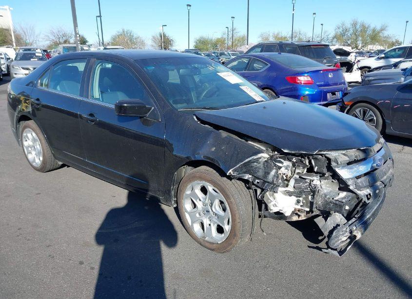 2011 Ford Fusion SE (VIN 3FAHP0HG6BR305169) main photo
