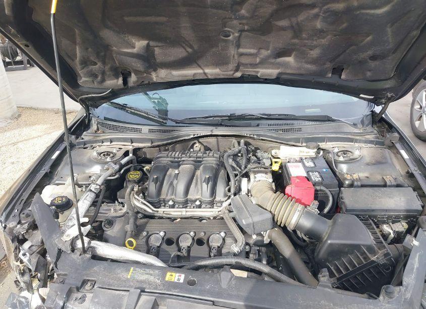 Photo 10 of 2011 Ford Fusion SE (VIN 3FAHP0HG6BR305169)