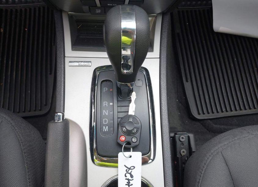 Photo 11 of 2011 Ford Fusion SE (VIN 3FAHP0HG6BR305169)