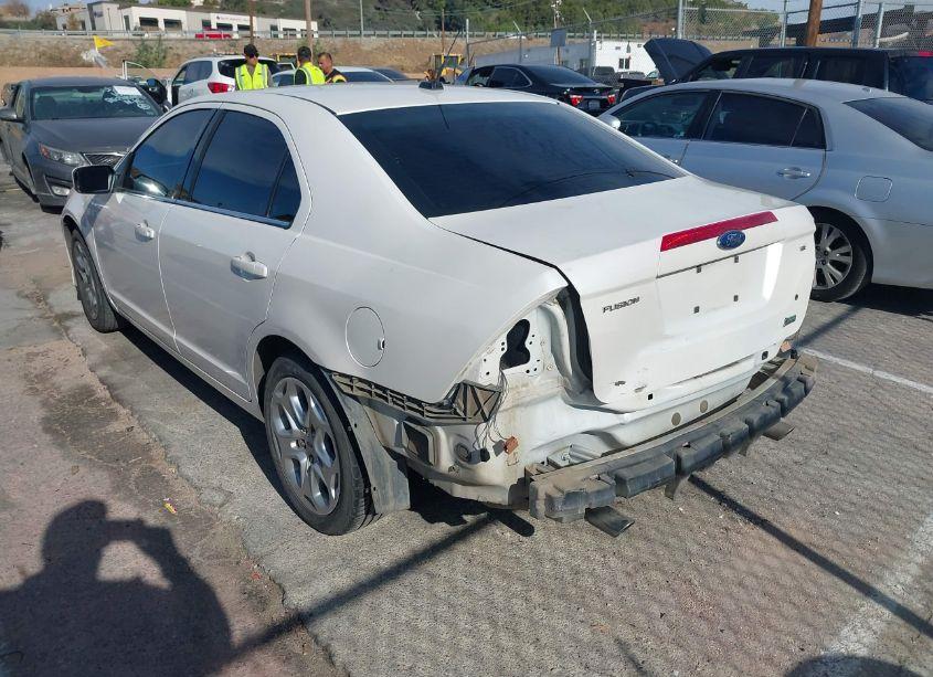 Photo 3 of 2010 Ford Fusion SE (VIN 3FAHP0HG7AR224664)