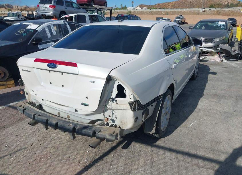 Photo 4 of 2010 Ford Fusion SE (VIN 3FAHP0HG7AR224664)