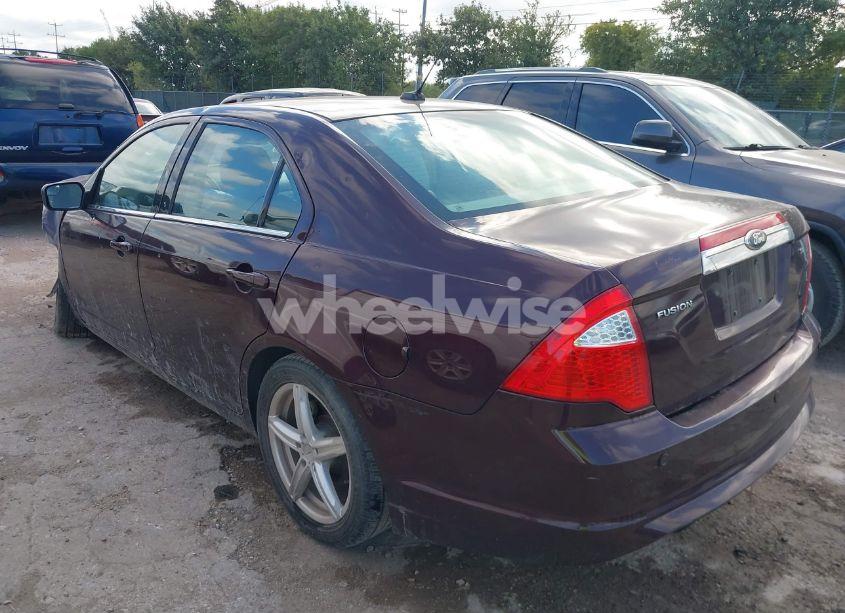 Photo 3 of 2011 Ford Fusion SE (VIN 3FAHP0HG7BR201144)