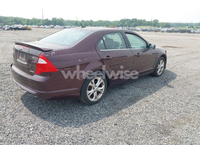 Photo 4 of 2012 Ford Fusion SE (VIN 3FAHP0HG7CR228278)