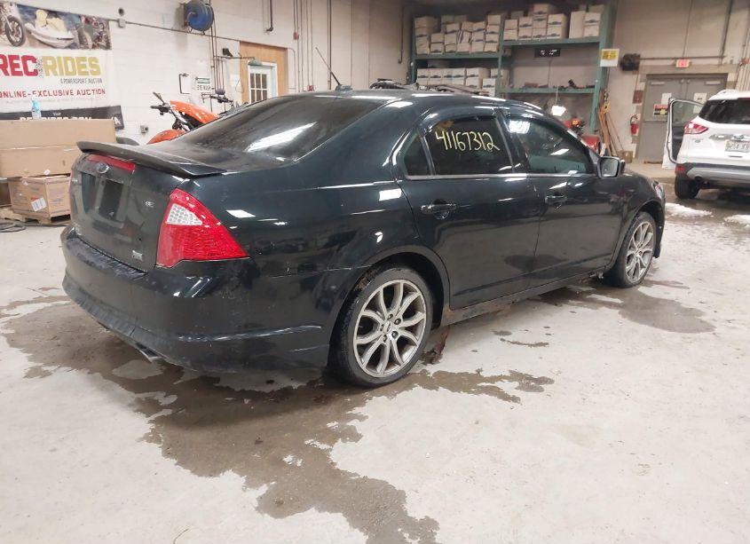 Photo 4 of 2010 Ford Fusion SE (VIN 3FAHP0HG8AR274814)