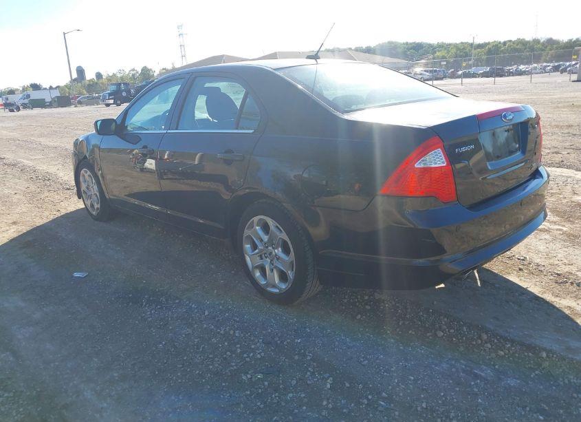 Photo 3 of 2010 Ford Fusion SE (VIN 3FAHP0HG8AR279916)