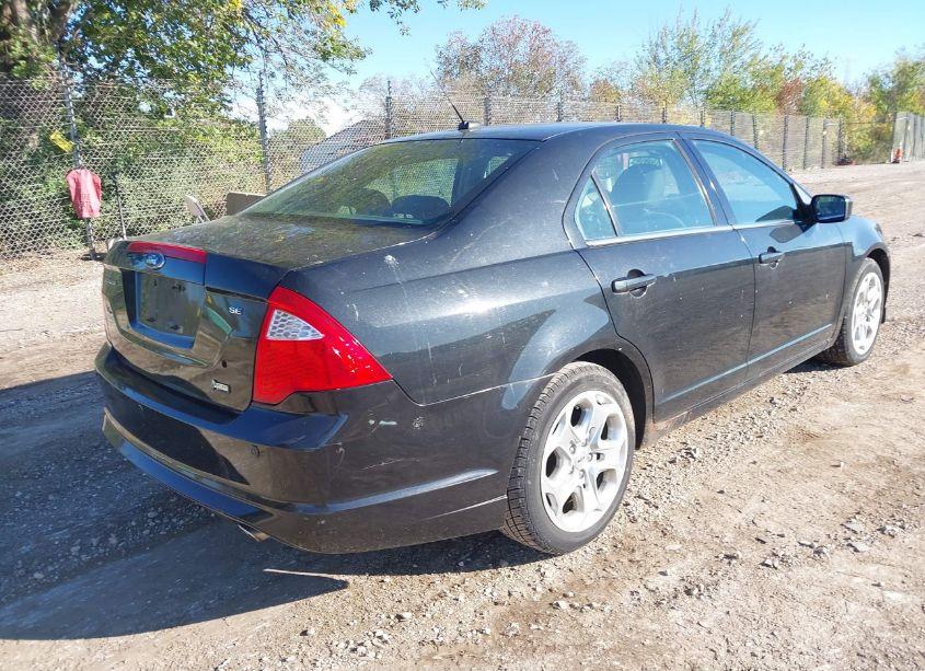 Photo 4 of 2010 Ford Fusion SE (VIN 3FAHP0HG8AR279916)