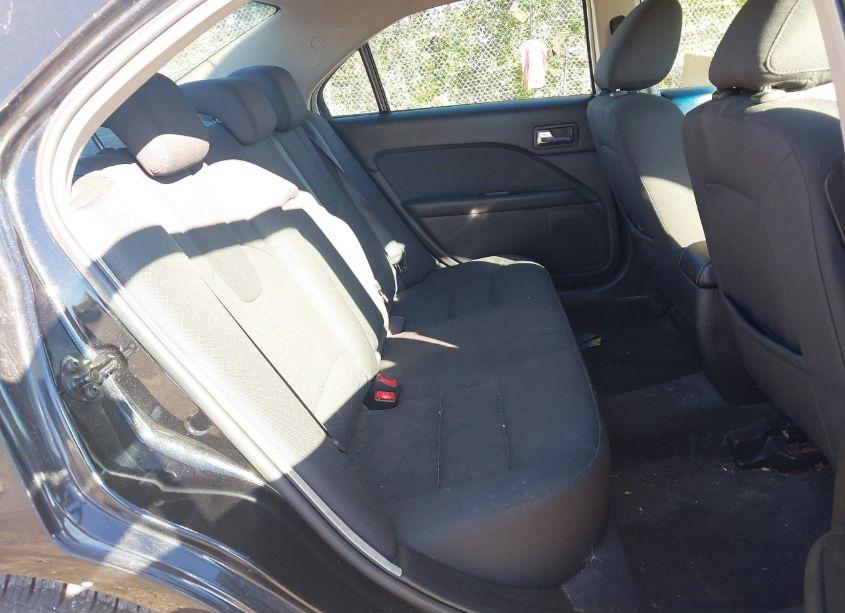 Photo 8 of 2010 Ford Fusion SE (VIN 3FAHP0HG8AR279916)