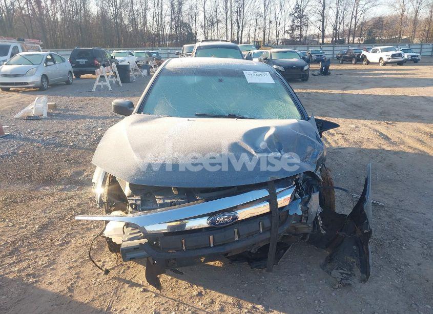 Photo 6 of 2011 Ford Fusion SE (VIN 3FAHP0HG8BR206448)