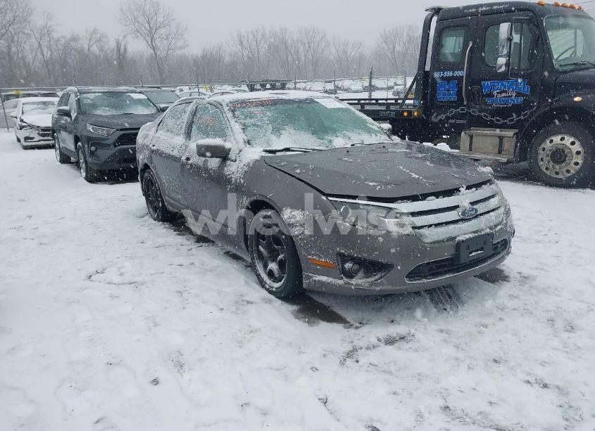 2011 Ford Fusion SE (VIN 3FAHP0HG8BR298516) main photo