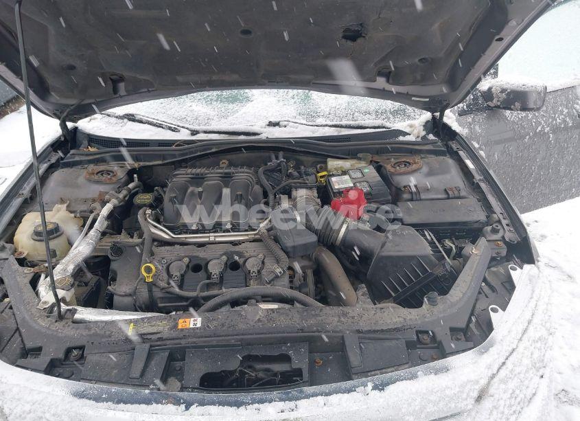 Photo 10 of 2011 Ford Fusion SE (VIN 3FAHP0HG8BR298516)