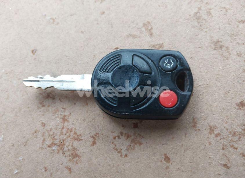 Photo 11 of 2011 Ford Fusion SE (VIN 3FAHP0HG8BR298516)