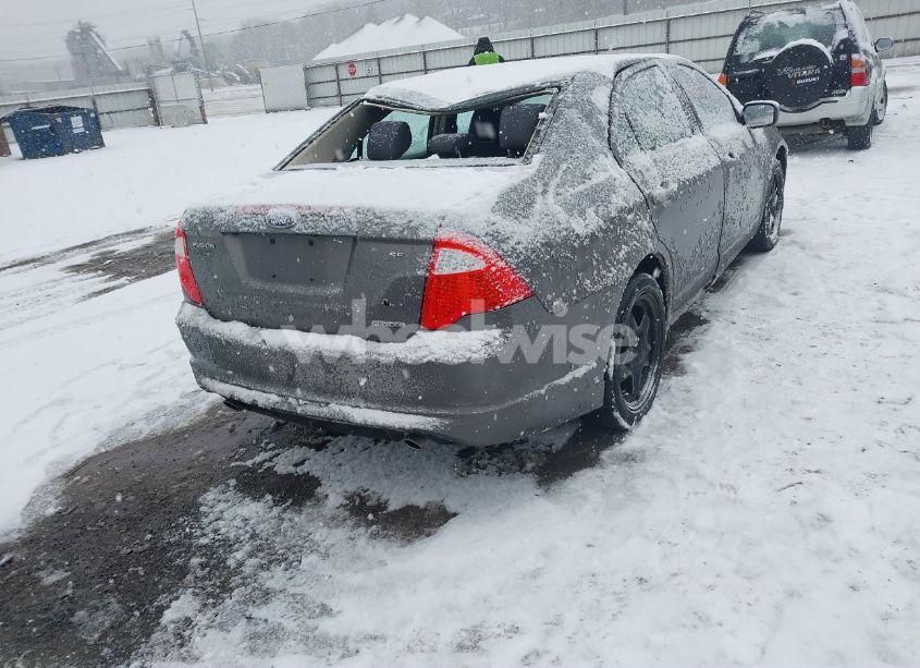 Photo 4 of 2011 Ford Fusion SE (VIN 3FAHP0HG8BR298516)