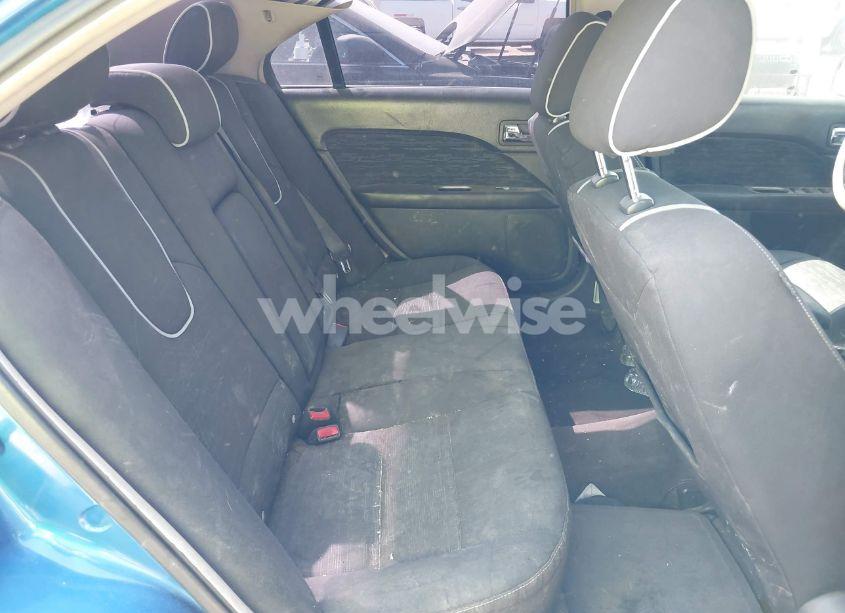 Photo 8 of 2011 Ford Fusion SE (VIN 3FAHP0HG8BR302810)