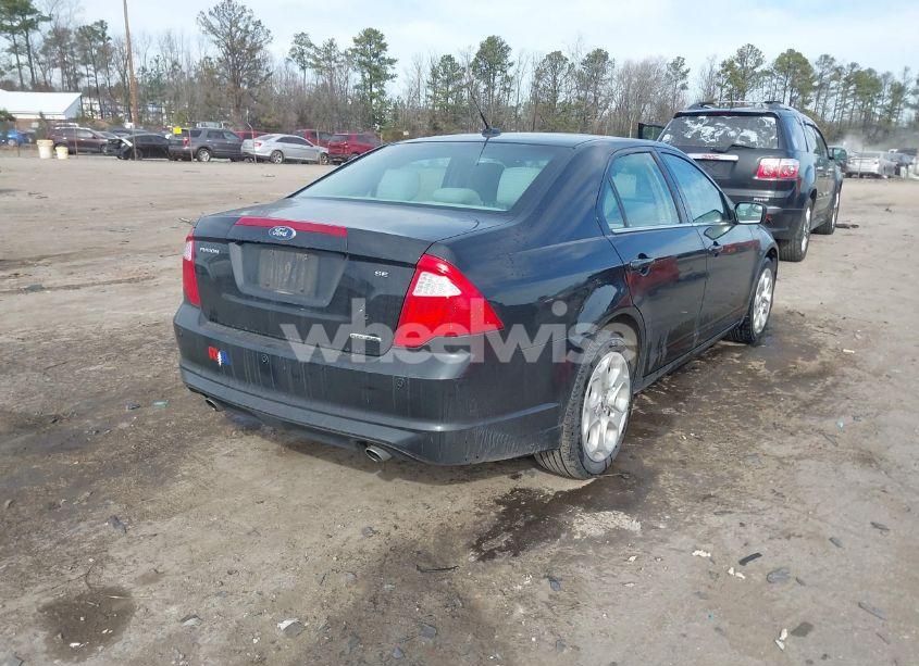 Photo 4 of 2011 Ford Fusion SE (VIN 3FAHP0HG8BR308624)