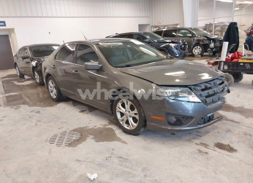2012 Ford Fusion SE (VIN 3FAHP0HG8CR307958) main photo