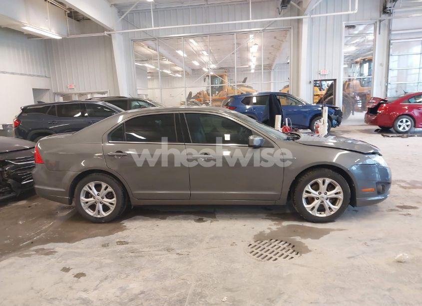 Photo 13 of 2012 Ford Fusion SE (VIN 3FAHP0HG8CR307958)