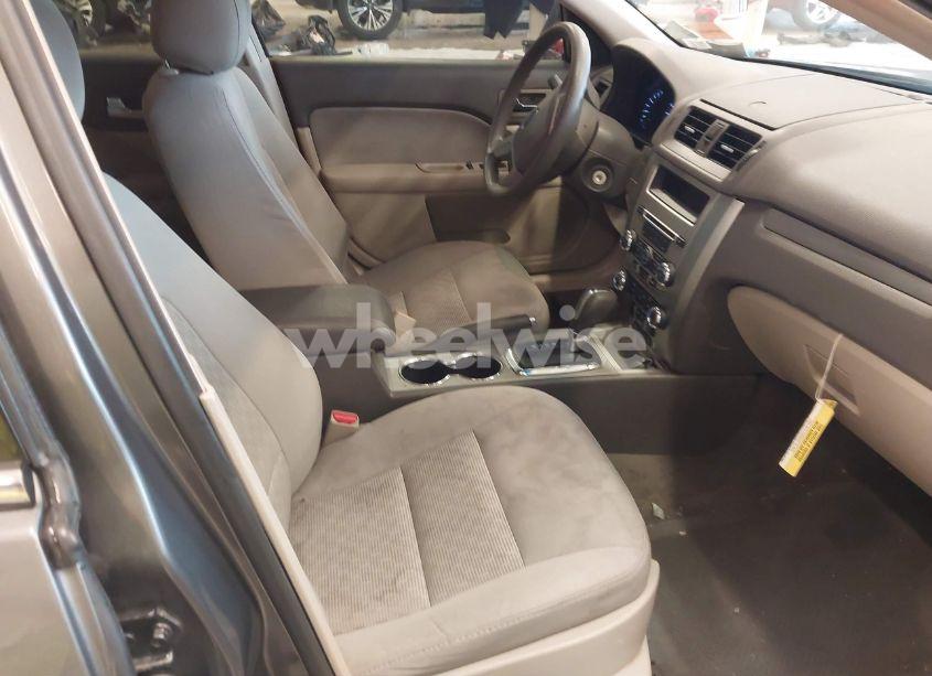 Photo 5 of 2012 Ford Fusion SE (VIN 3FAHP0HG8CR307958)