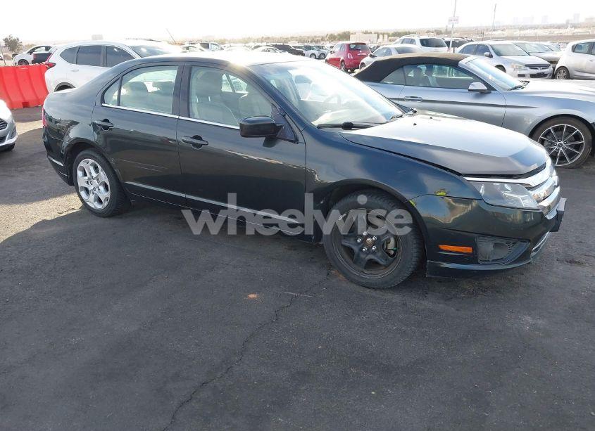 Photo 12 of 2010 Ford Fusion SE (VIN 3FAHP0HG9AR190985)