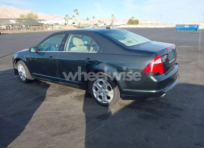 Photo 3 of 2010 Ford Fusion SE (VIN 3FAHP0HG9AR190985)