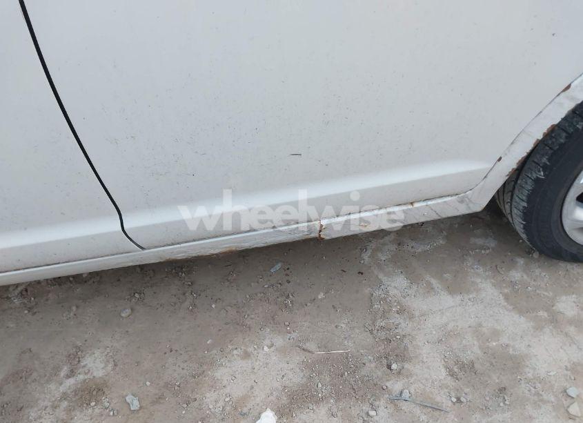 Photo 12 of 2010 Ford Fusion SE (VIN 3FAHP0HG9AR208692)