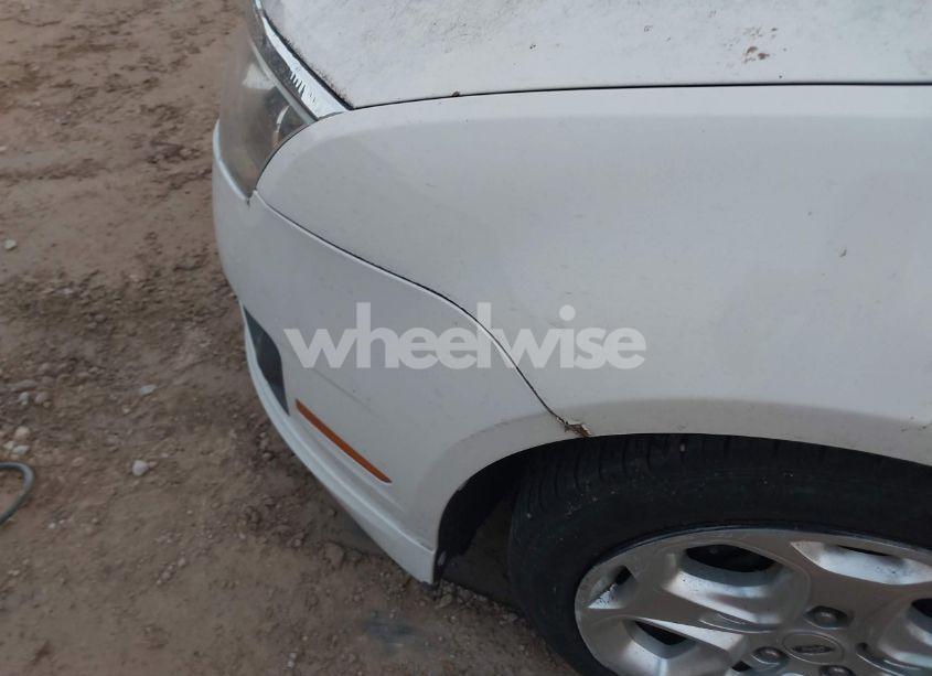 Photo 6 of 2010 Ford Fusion SE (VIN 3FAHP0HG9AR208692)