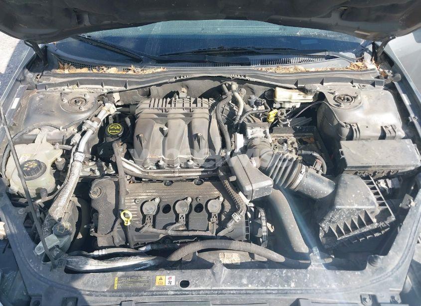 Photo 10 of 2010 Ford Fusion SE (VIN 3FAHP0HG9AR314804)