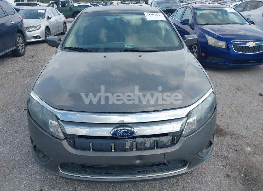 Photo 12 of 2010 Ford Fusion SE (VIN 3FAHP0HG9AR314804)