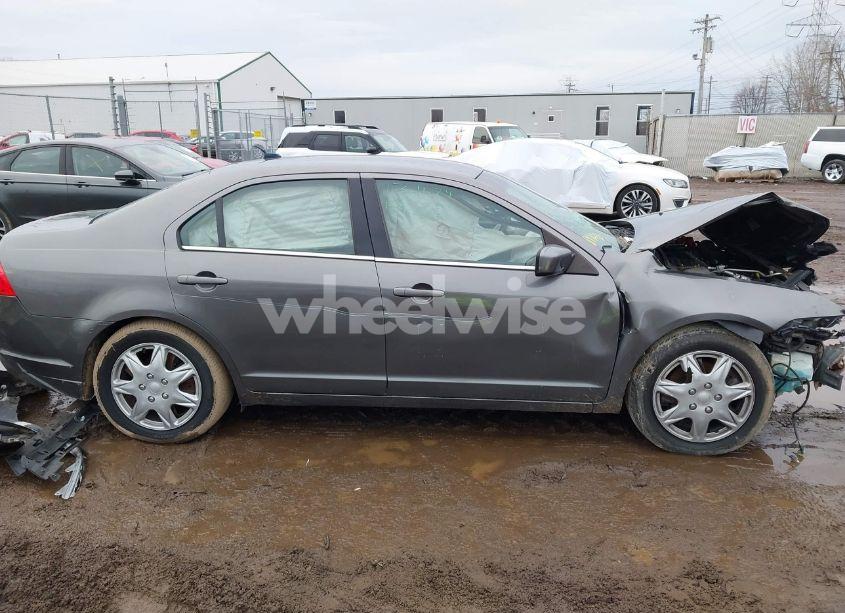 Photo 13 of 2011 Ford Fusion SE (VIN 3FAHP0HG9BR286990)