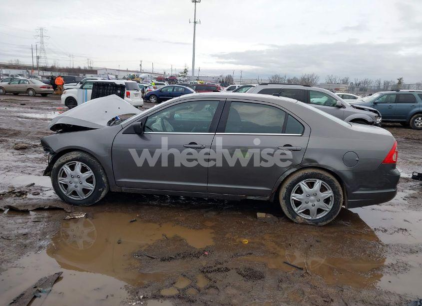 Photo 14 of 2011 Ford Fusion SE (VIN 3FAHP0HG9BR286990)