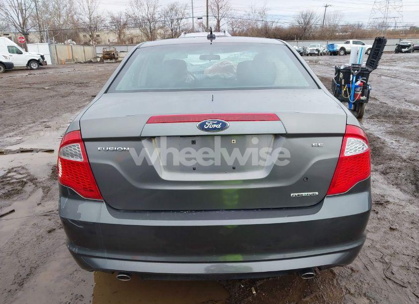 Photo 16 of 2011 Ford Fusion SE (VIN 3FAHP0HG9BR286990)