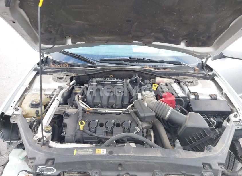 Photo 10 of 2012 Ford Fusion SE (VIN 3FAHP0HG9CR119885)